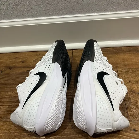 Nike Air Zoom GT Cut 3 White Black Basketball Shoes DV2913-102 New Men’s Size 10