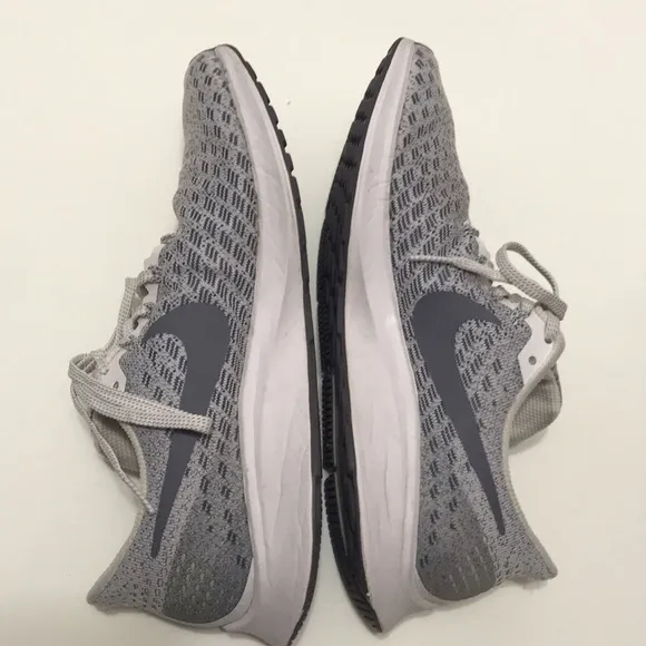 Nike Air Zoom Pegasus 35 Women’s Running/Fitness Shoes SZ 10