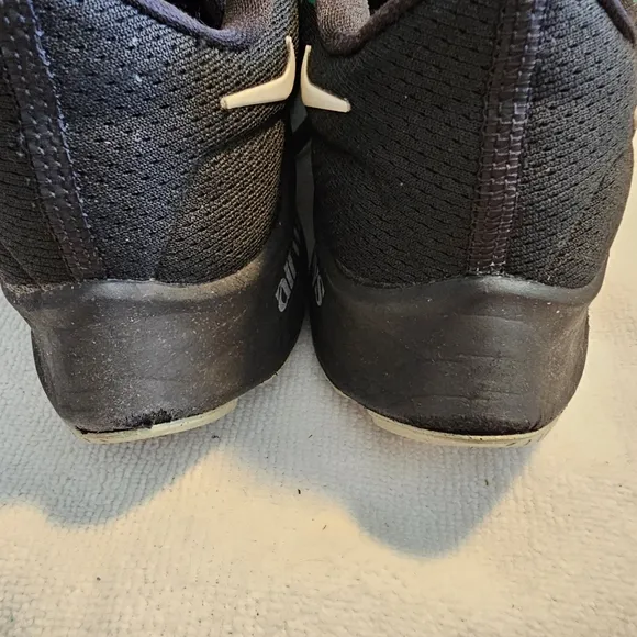 Nike Air Zoom Pegasus Sneakers 38 Jordan Moss Nike Shoes Unisex Big Kid's Size 6