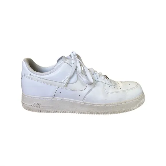 NIKE AIRFORCE 1  ‘82: These gems are Y2K shoes from 2008!
