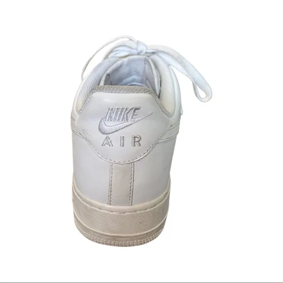 NIKE AIRFORCE 1  ‘82: These gems are Y2K shoes from 2008!