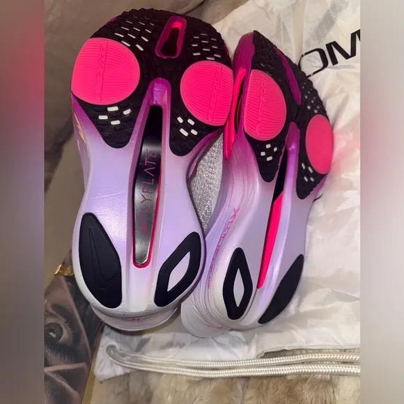 Nike Alphafly 3 NWOT Size W8/M6.5