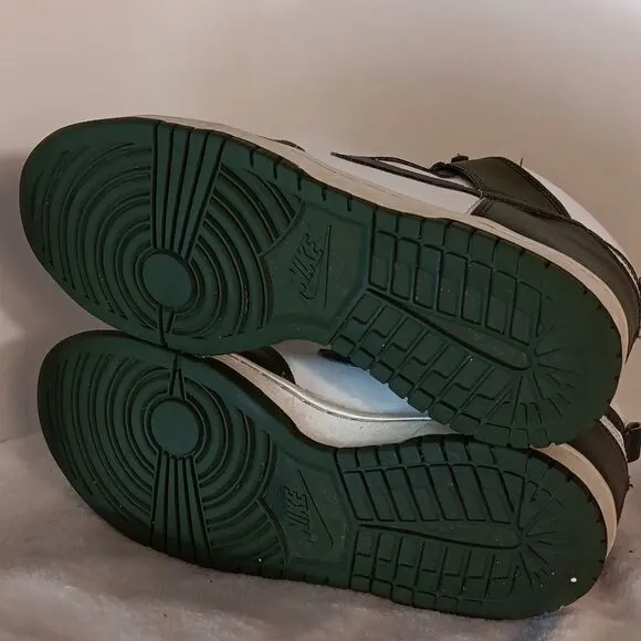Nike &quot;Dunk&quot; High SP Spartan Green Youth Athletic Shoes