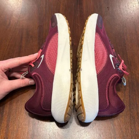 Nike Beetroot Red React Escape Run Athletic Gym Shoes Women’s US 8.5