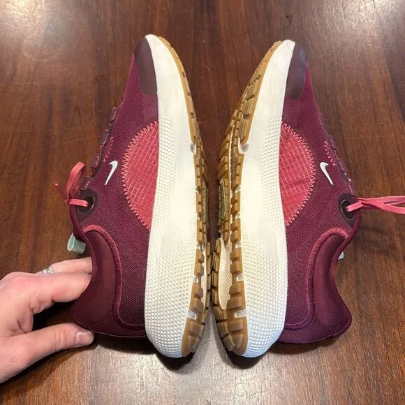 Nike Beetroot Red React Escape Run Athletic Gym Shoes Women’s US 8.5