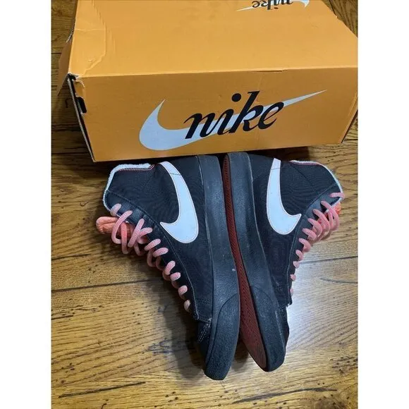 𝅺nike Blazer Mid 77 GS Black Atomic Pink {DD7710-001} Size 5Y/Women’s Size 6.5