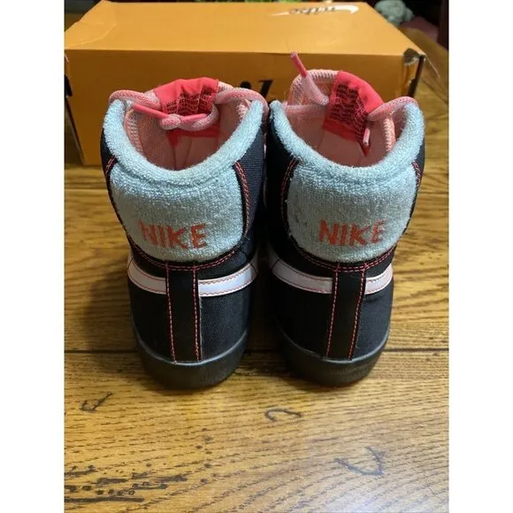 𝅺nike Blazer Mid 77 GS Black Atomic Pink {DD7710-001} Size 5Y/Women’s Size 6.5