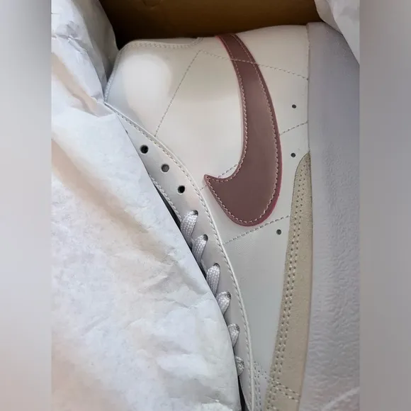 Nike Blazer Mid ‘77 Shoes