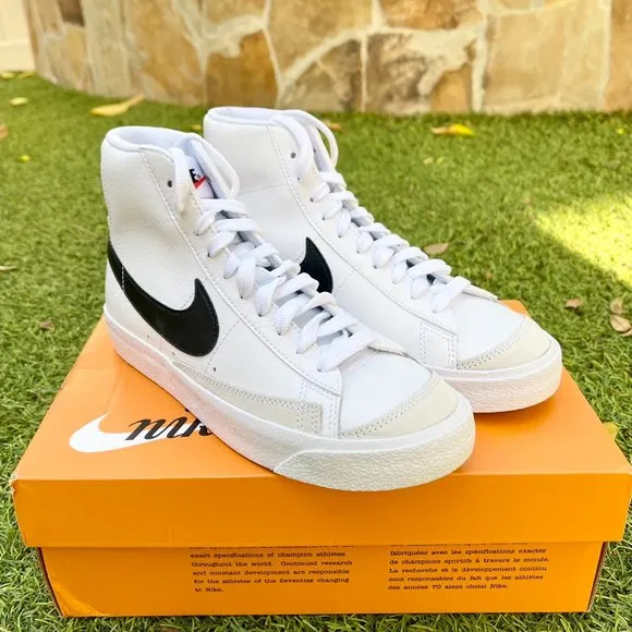Nike Blazer mid white black shoes