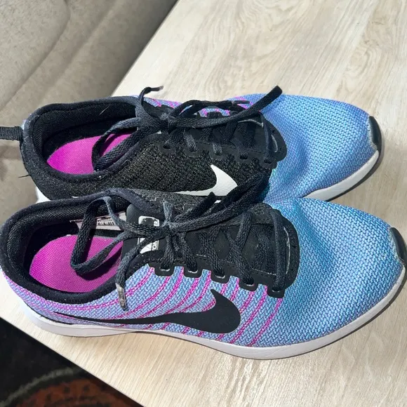 Nike Blue Purple DualTone Racer Women’s Shoes. Great condition. Size US 8.5