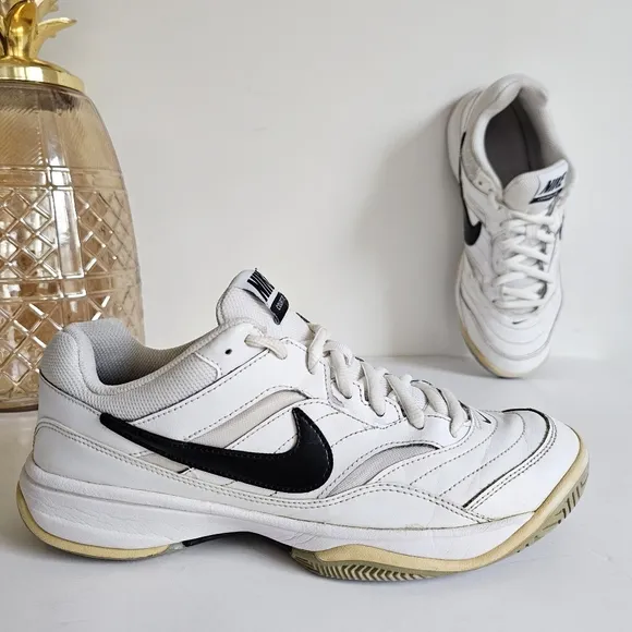 NIKE Court Lite 2016 Release Men's 8.5 Black White Low Top Tennis Casual Sneaker