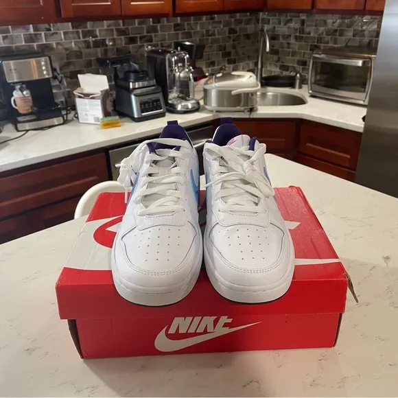 Nike Court Low white and purple Shoes, Women Size 8.5 only BQ5448-106