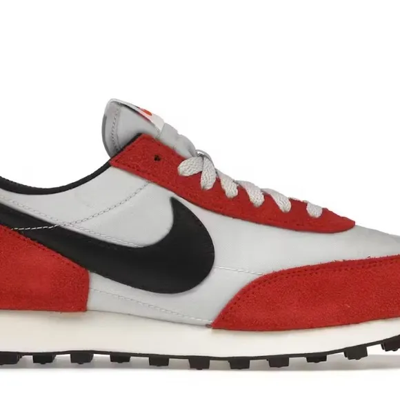 Nike Daybreak men’s 6.5/ women’s 8.5 trainers burnt orange and navy