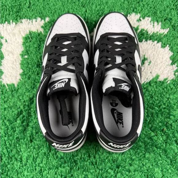 Nike Dunk Low Black White Men size 10 DD1391-100