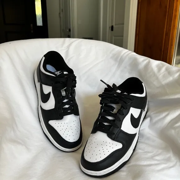 Nike Dunk Low Retro Black White Panda