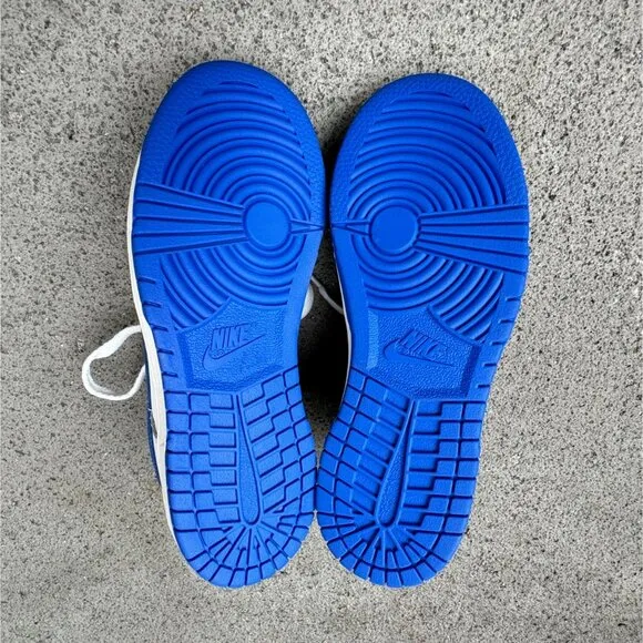NIKE Dunk Low Retro Sneakers 1.5 33 EU White Blue Running Shoes EUC Kids Shoe