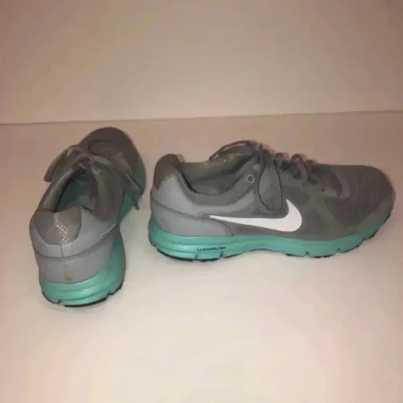 Nike dynamic support /women’s / s 8.5