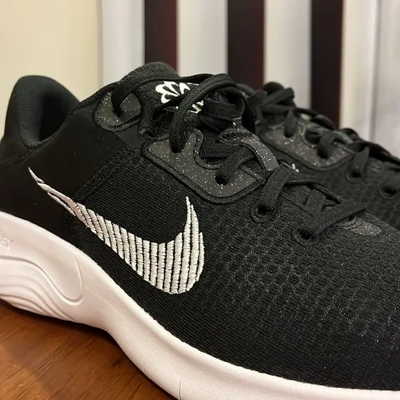 Nike Flex Experience RN 11 NN shoes sneakers DD9284 001 black Men’s Size 10