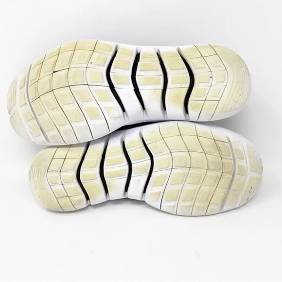 Nike Flex Run Athletic Shoes