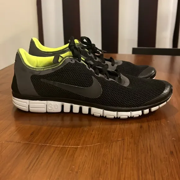 Nike Free 3.0 Shoes Sneakers 354574 003 black volt Men’s Size 8.5
