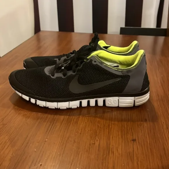 Nike Free 3.0 Shoes Sneakers 354574 003 black volt Men’s Size 8.5