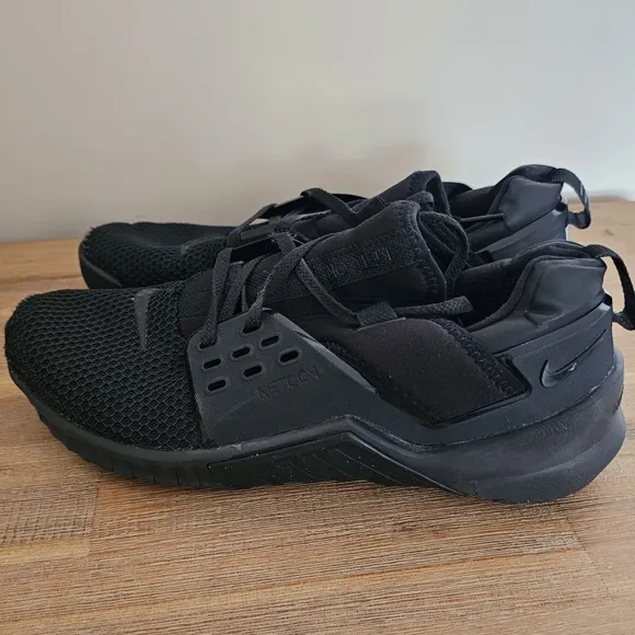 NIKE Free Metcon 2 Cross Training Shoes, Sneakers - Unisex