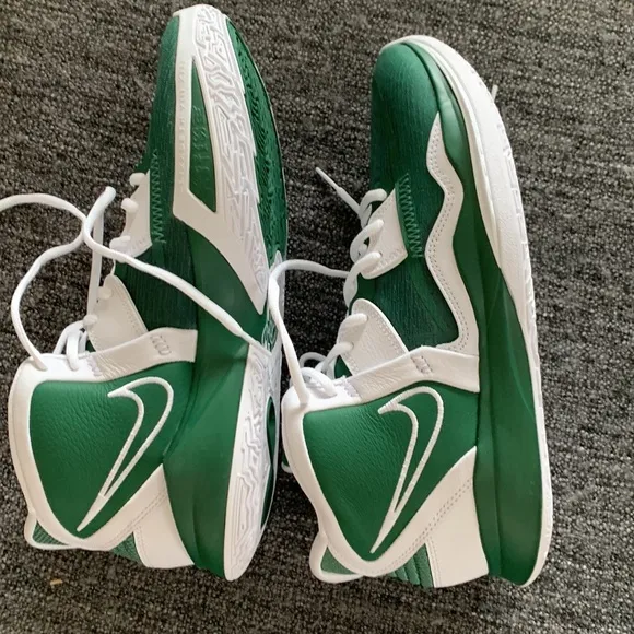Nike green basketball shoes