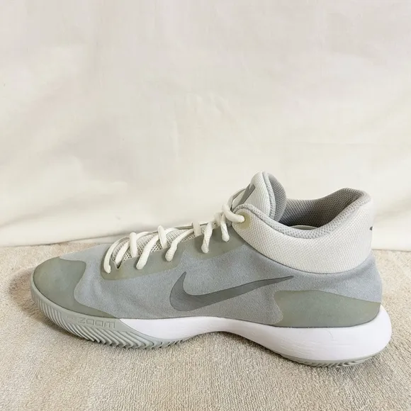 Nike KD Trey 5 V White Pure Platinum size 10 MEN’S BASKETBALL SHOES