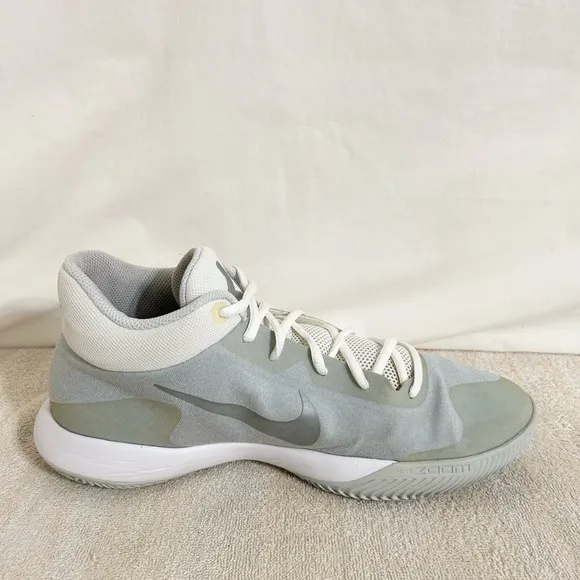 Nike KD Trey 5 V White Pure Platinum size 10 MEN’S BASKETBALL SHOES