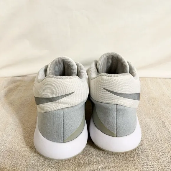Nike KD Trey 5 V White Pure Platinum size 10 MEN’S BASKETBALL SHOES