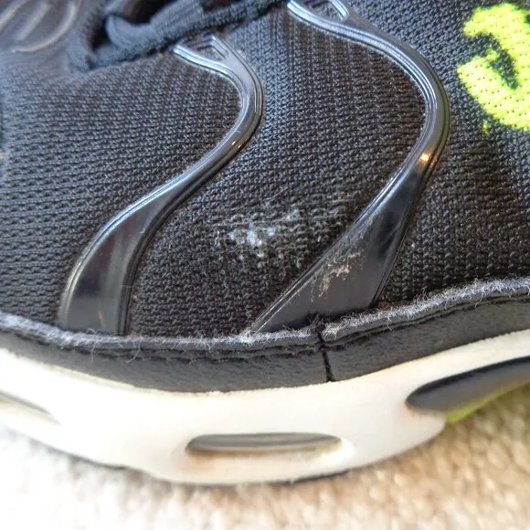 NIKE Kids Air Max Plus I GS Black‎ Volt  DM3264-001 Size 6.5Y