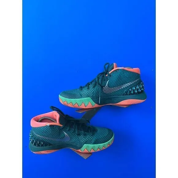 Nike Kyrie 1 Flytrap Green Basketball Shoes 705277-313 Men’s Size 8 (B25)