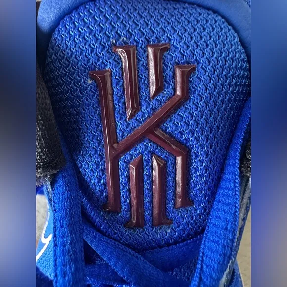 Nike Kyrie 7 Sisterhood Sneakers CQ9326-400 Hyper Royal Blue Men’s Size 13 MINT