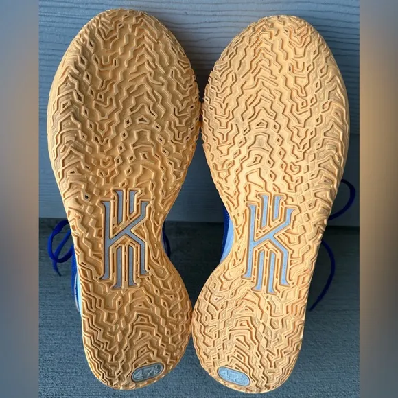 Nike Kyrie 7 Sisterhood Sneakers CQ9326-400 Hyper Royal Blue Men’s Size 13 MINT