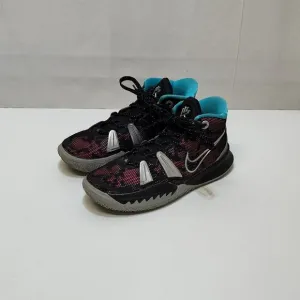 Nike Kyrie 7 VII Irving Pixel Camo Boys Basketball Shoes Size 5.5Y CT4080-008