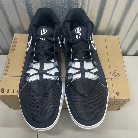 Nike Kyrie Flytrap VI Black White Size 14 DM1125-001 Men’s Shoes NEW