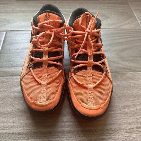Nike Kyrie Flytrap VI (Gs) Men’s 8 Shoes