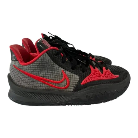 Nike Kyrie Low 4 Men’s Size 7 Bred Black University Red Basketball CW3985-006