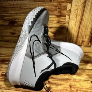 Nike Kyrie Flytrap 4 Wolf Grey White Black Shoes Men’s Size 14 CT1972-002