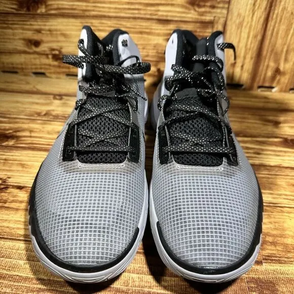 Nike Kyrie Flytrap 4 Wolf Grey White Black Shoes Men’s Size 14 CT1972-002