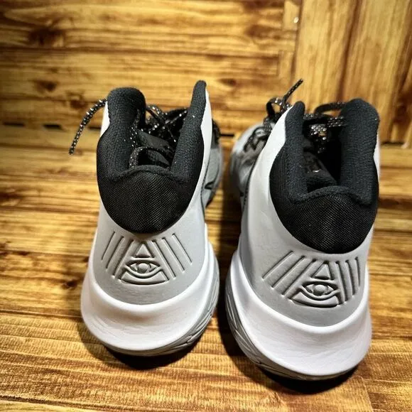 Nike Kyrie Flytrap 4 Wolf Grey White Black Shoes Men’s Size 14 CT1972-002
