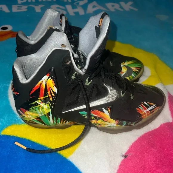 Nike LeBron 11 ‘Everglades’ 2014 Men’s 9 Sneakers 616175-006 Basketball Shoes​