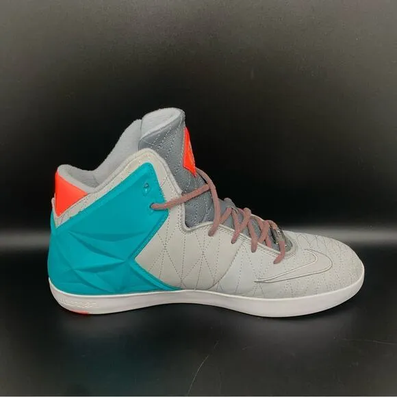 Nike LeBron 11 Lifestyle Wolf Grey Shoes Men’s Sz 11.5