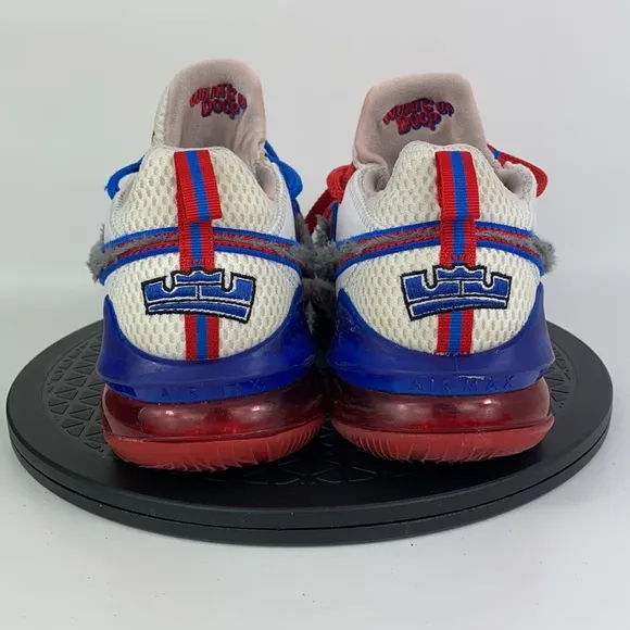 Nike LeBron 17 Low “Tune Squad’ Basketball Shoes CD5007-100 Men’s Size 9.5