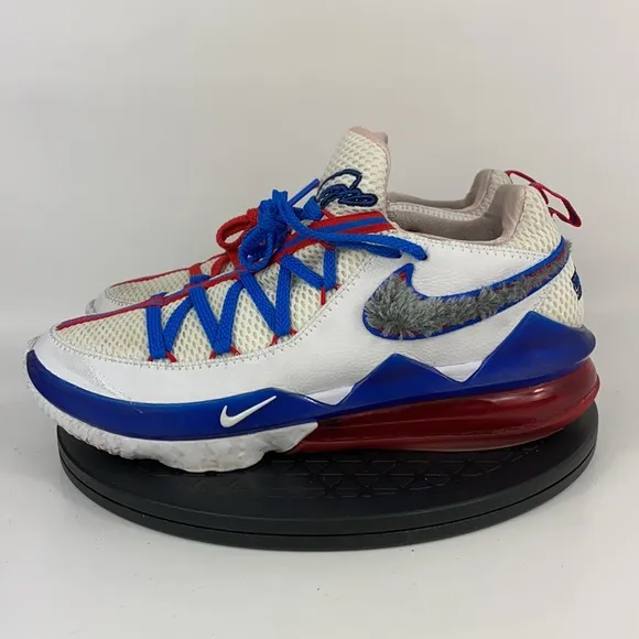 Nike LeBron 17 Low “Tune Squad’ Basketball Shoes CD5007-100 Men’s Size 9.5