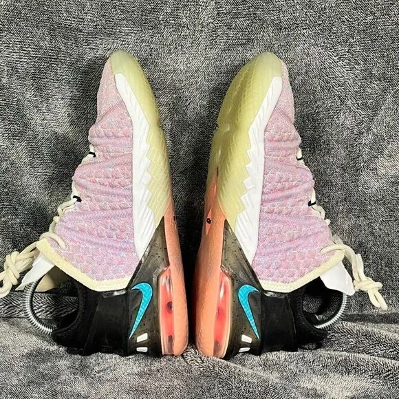 Nike LeBron 18 Basketball Shoes women’s 6.5 / Youth’s 5Y Multicolor