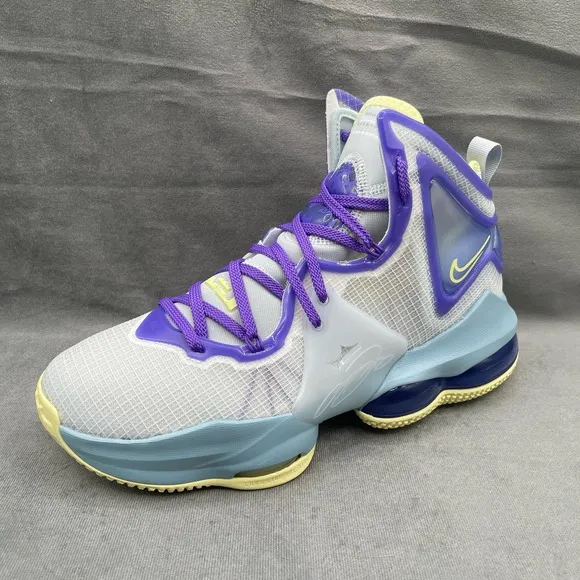Nike Lebron 19 Easter Basketball Shoes Sneakers Mid Athletic Size 7Y Women’s 8.5