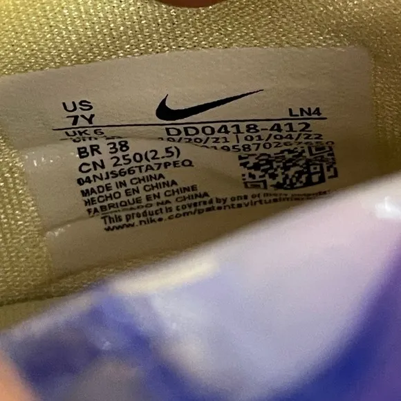 Nike Lebron 19 Easter Basketball Shoes Sneakers Mid Athletic Size 7Y Women’s 8.5