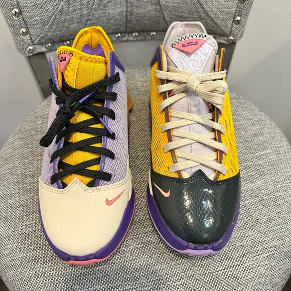 Nike Lebron 19 Low Basketball Shoes Mismatch Lakers’ DO9829-500 Youth Size 4.5