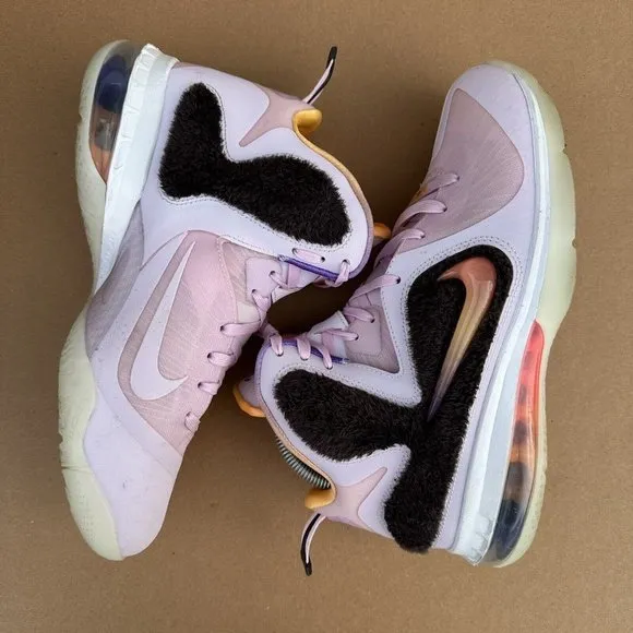 Nike Lebron IX King LA Basketball Men’s Sneakers Shoes Size 7.5 Pink DJ3908-600